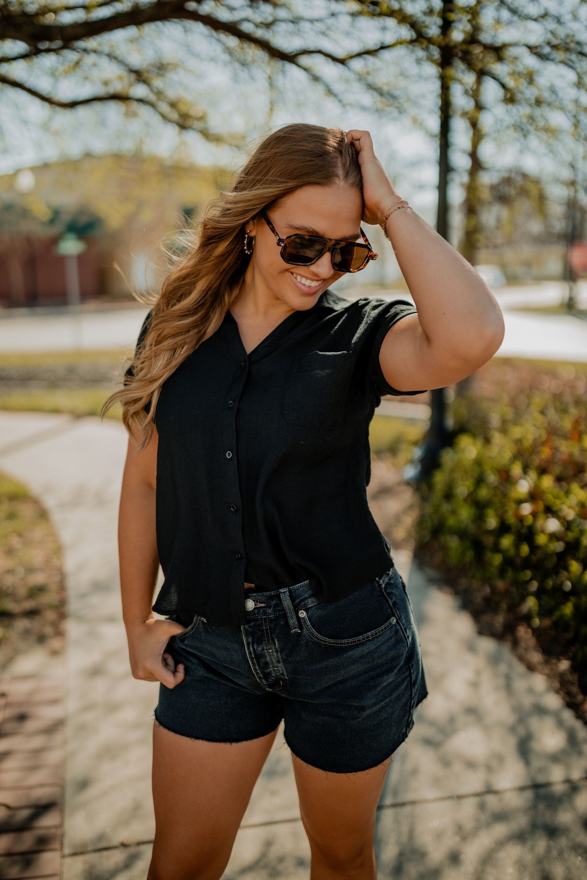 Classic Black Button Up Top blu pepper 