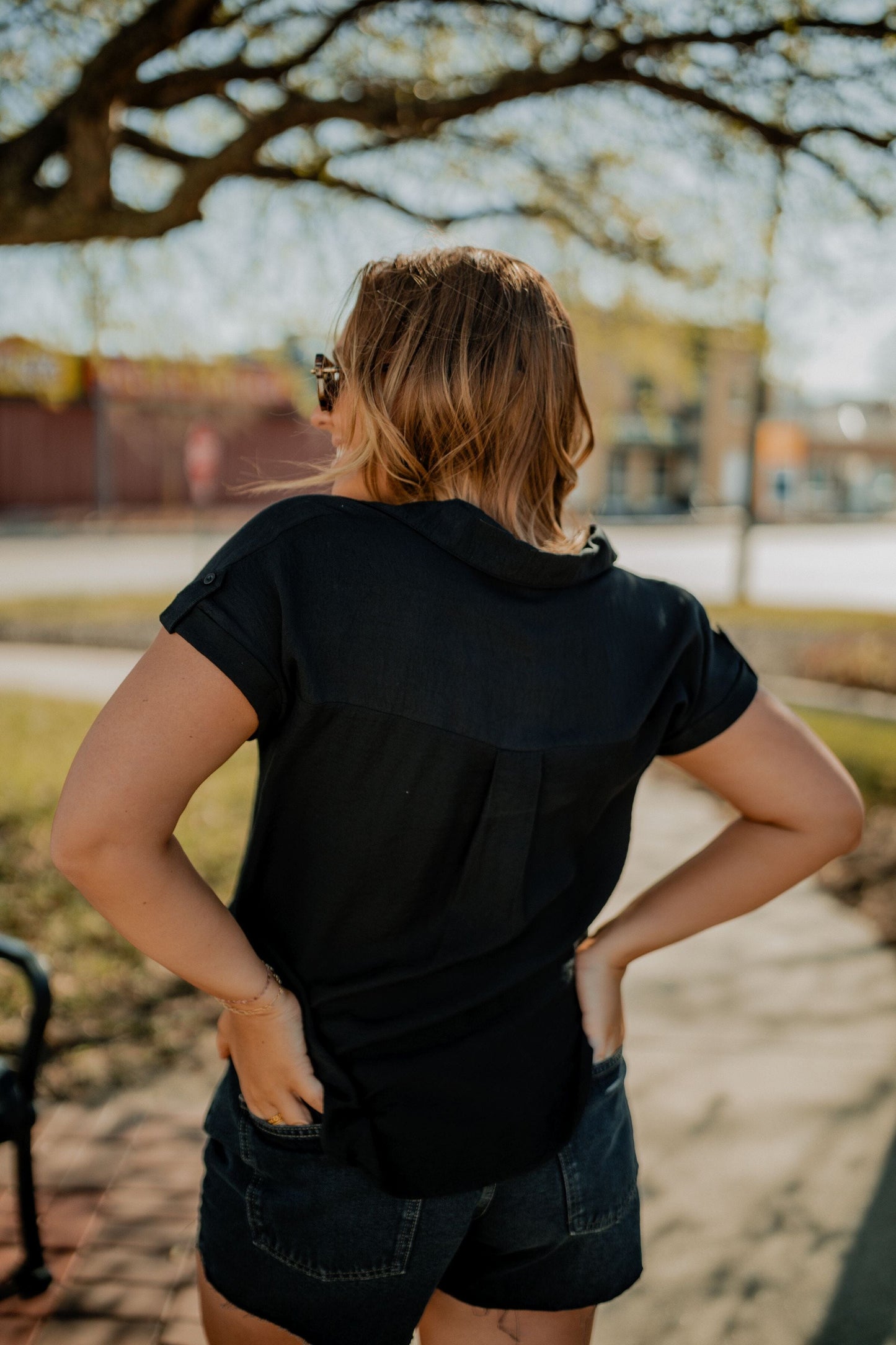 Classic Black Button Up Top blu pepper 