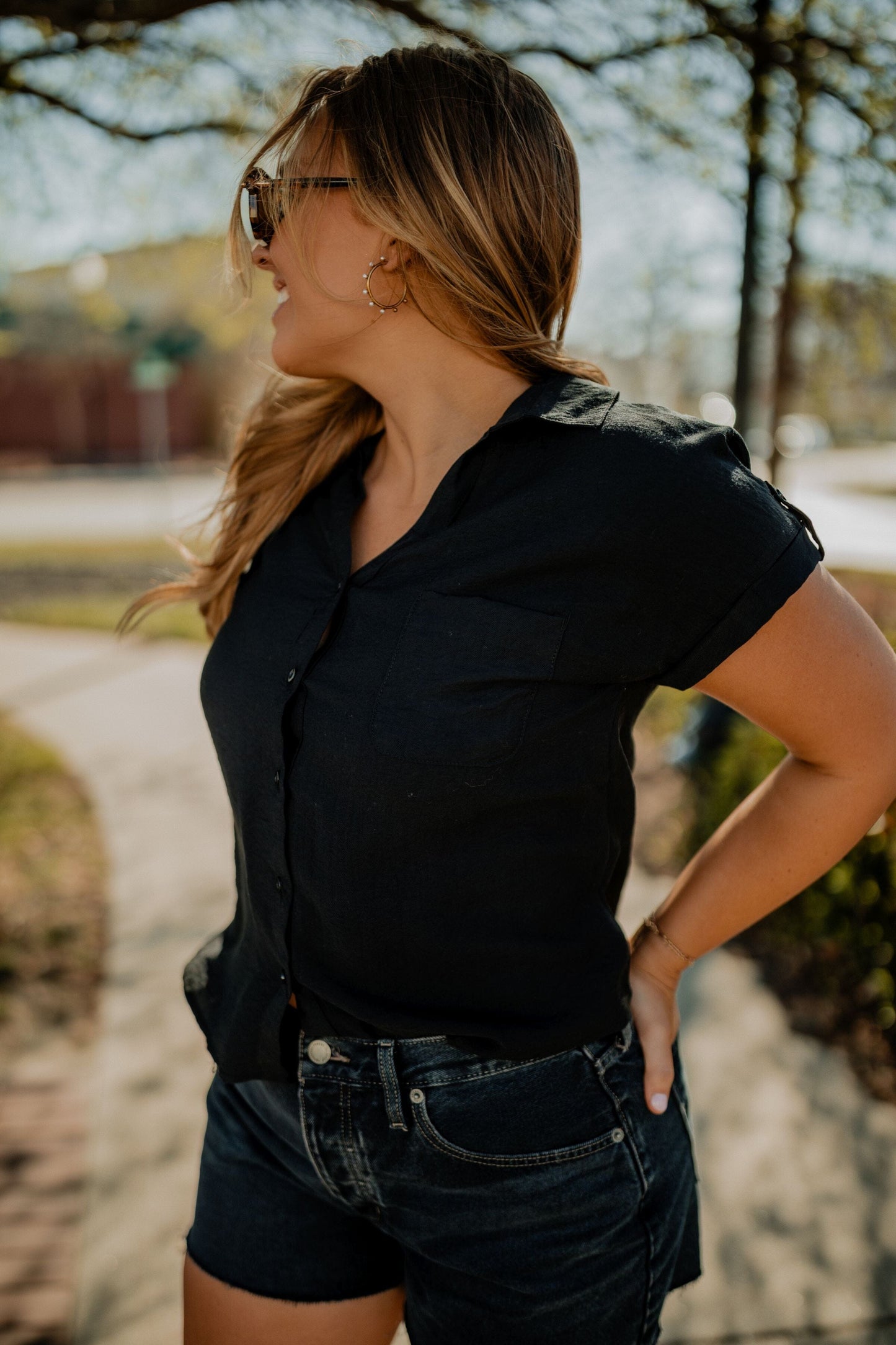 Classic Black Button Up Top blu pepper 