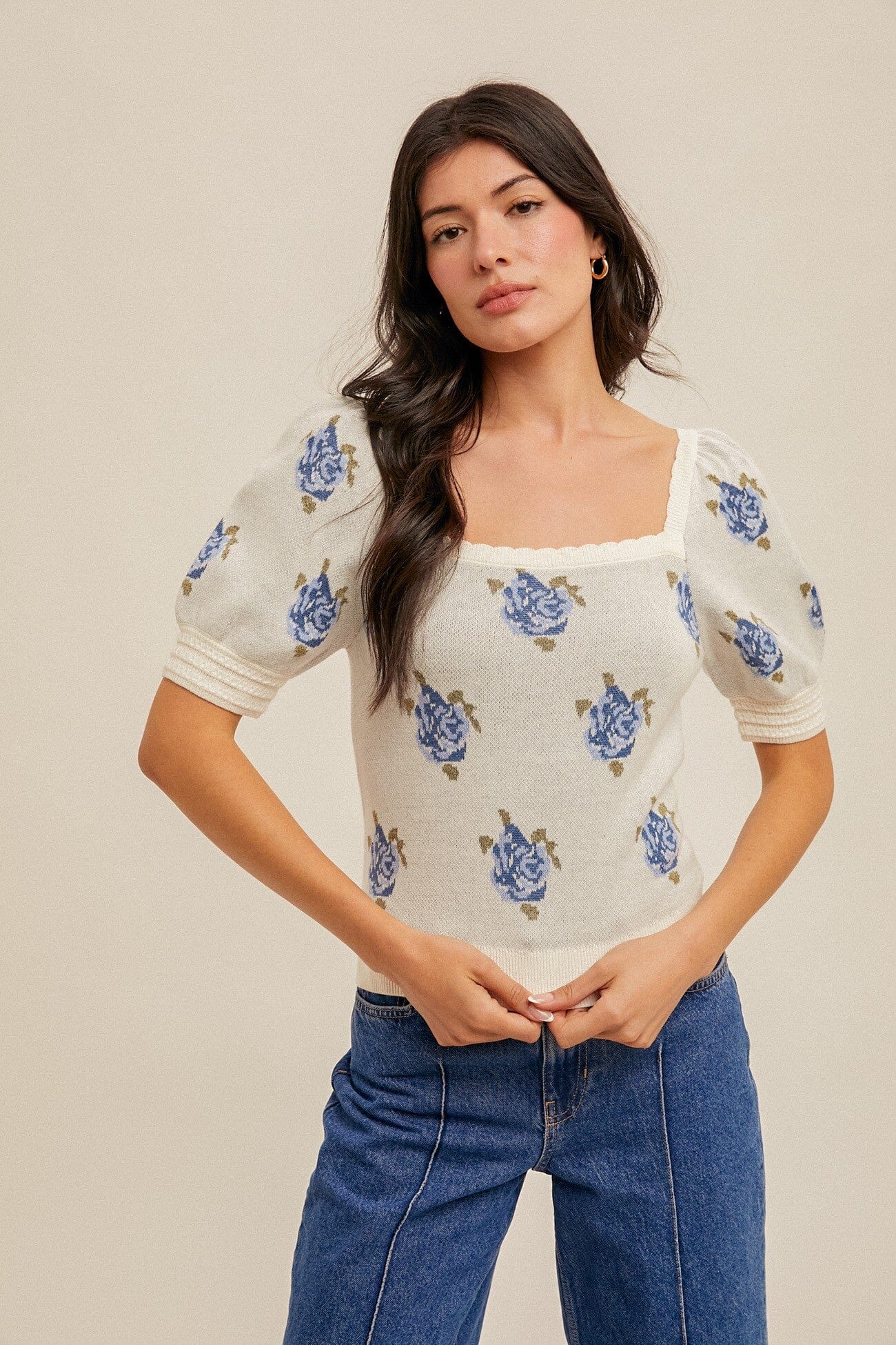 Dahlia Scallop Top Top hem and thread 