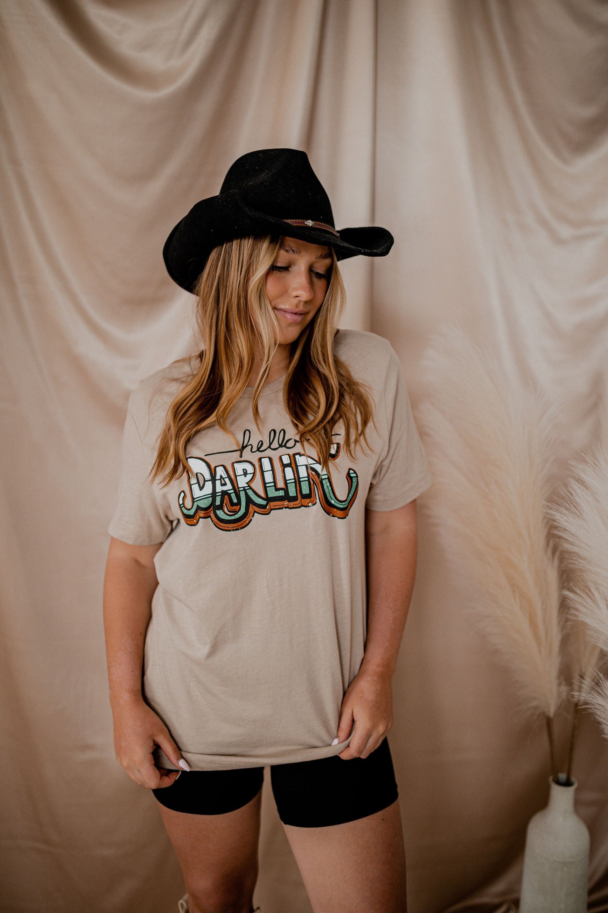 Hello Darlin' Graphic Tee T-Shirt Wild Junkie 