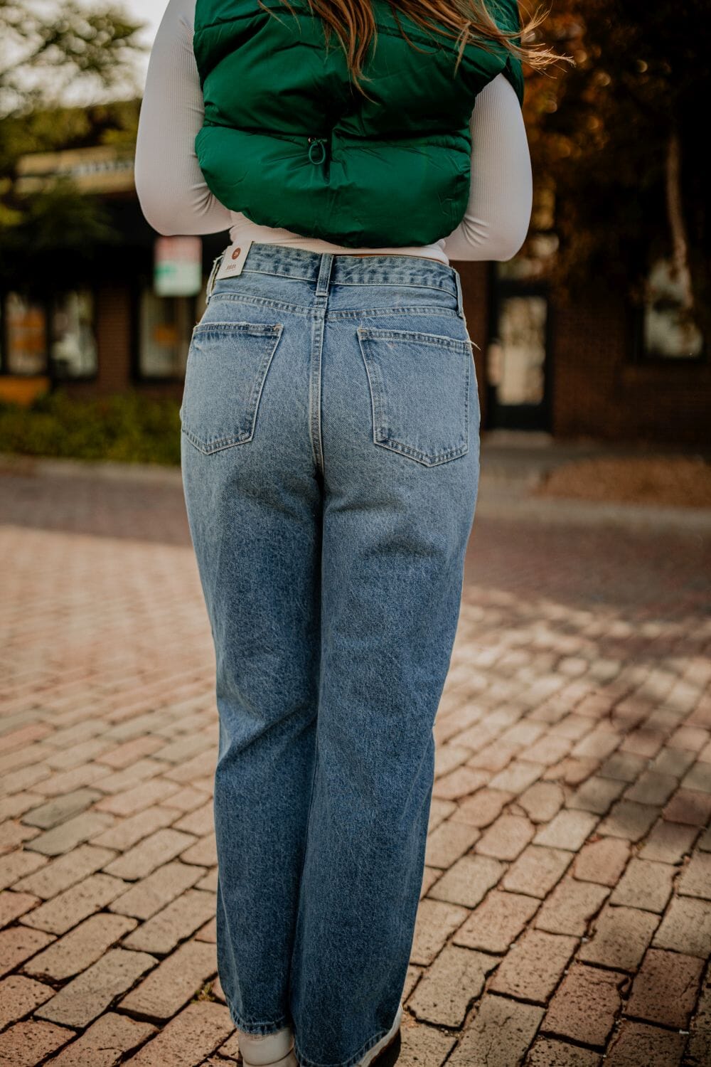 Laura Distressed Mom Jean Jeans JBD 