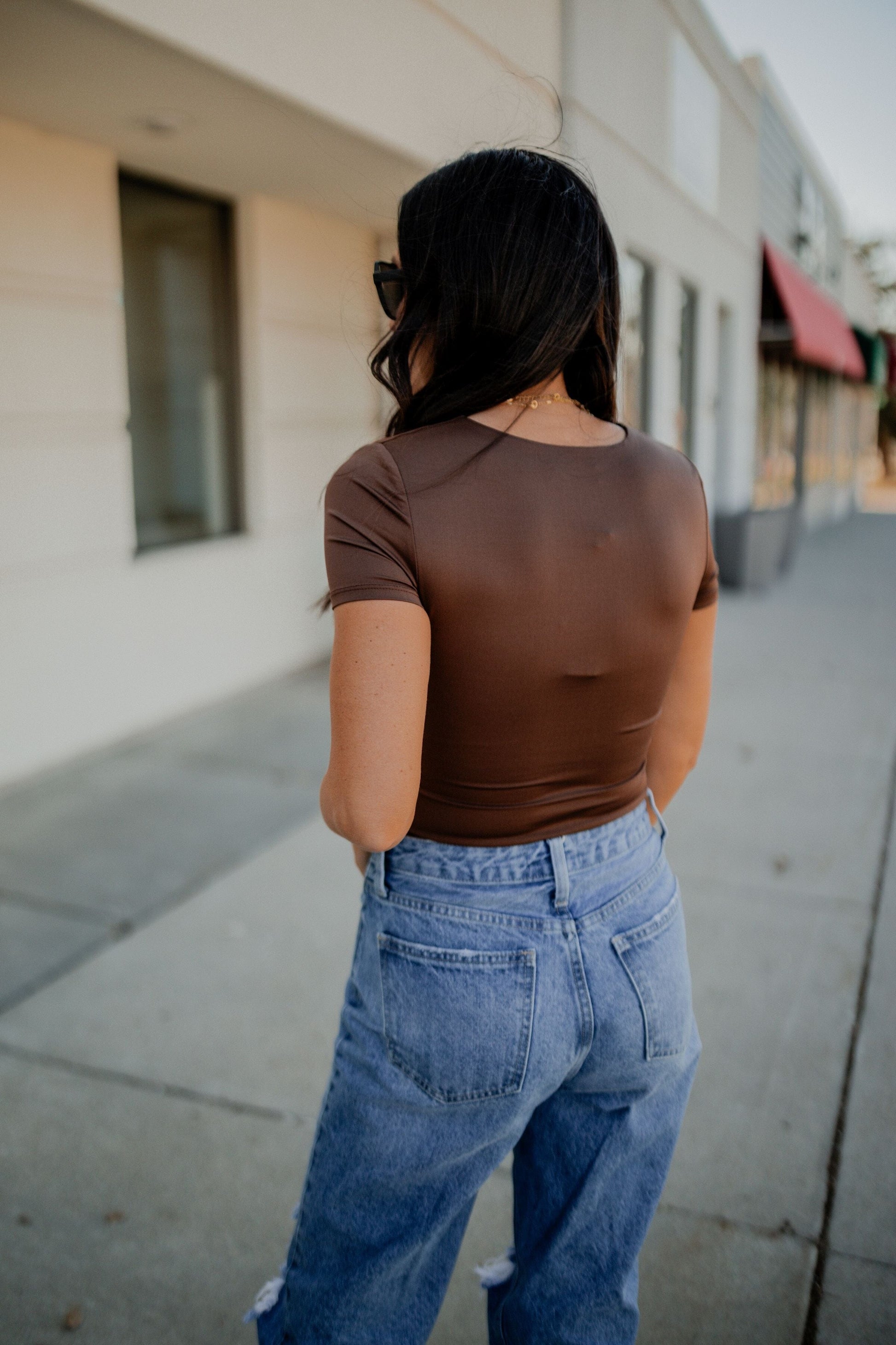 Mocha Bliss Short-Sleeve Bodysuit Top blu pepper 